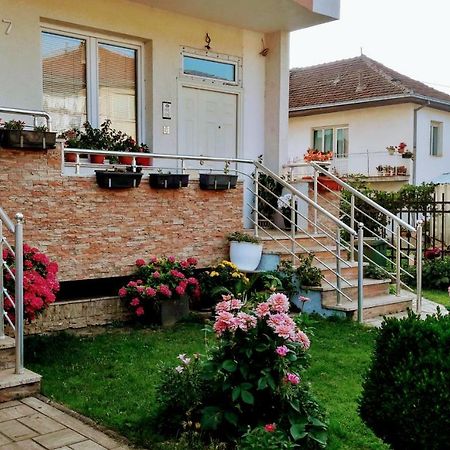 Guest House Gina Ohrid Kamer foto